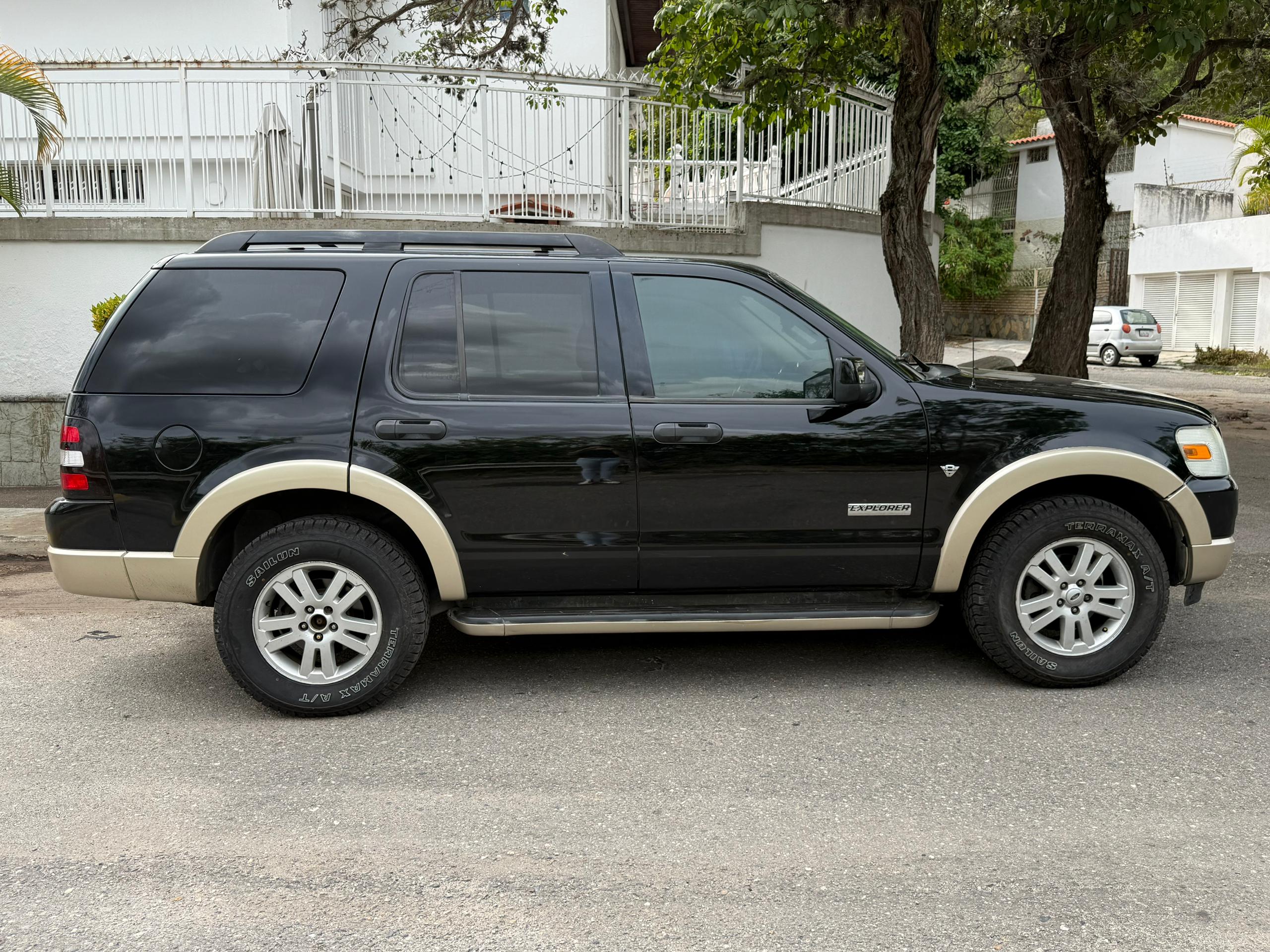 Vista 10 del vehículo: Ford Explorer