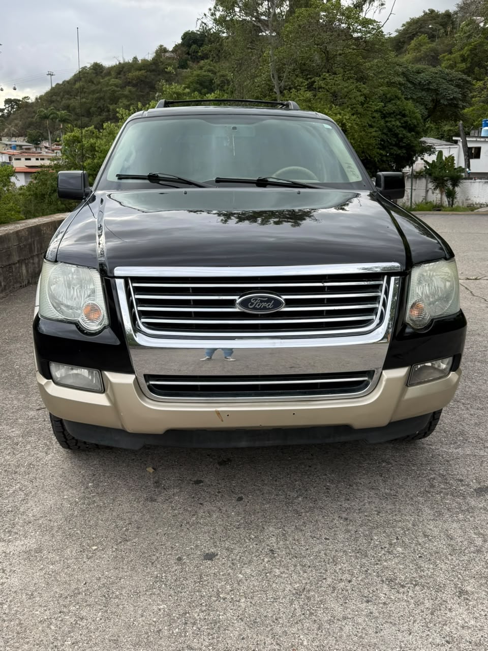Vista 2 del vehículo: Ford Explorer