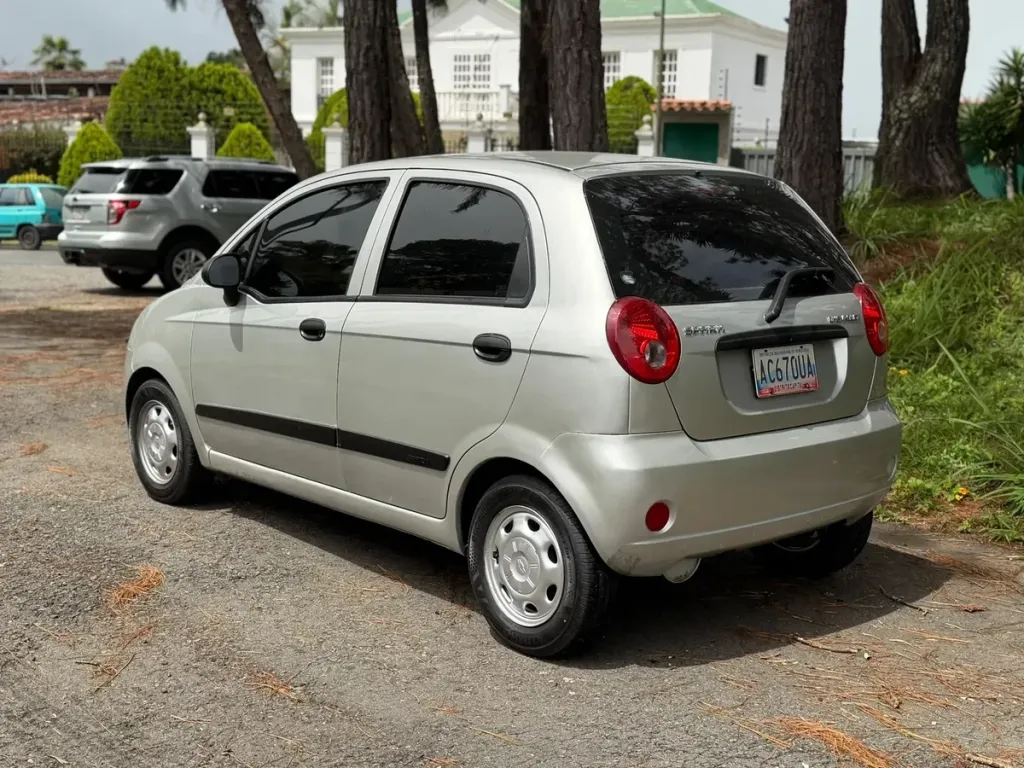 Vista 3 del vehículo: Chevrolet Spark