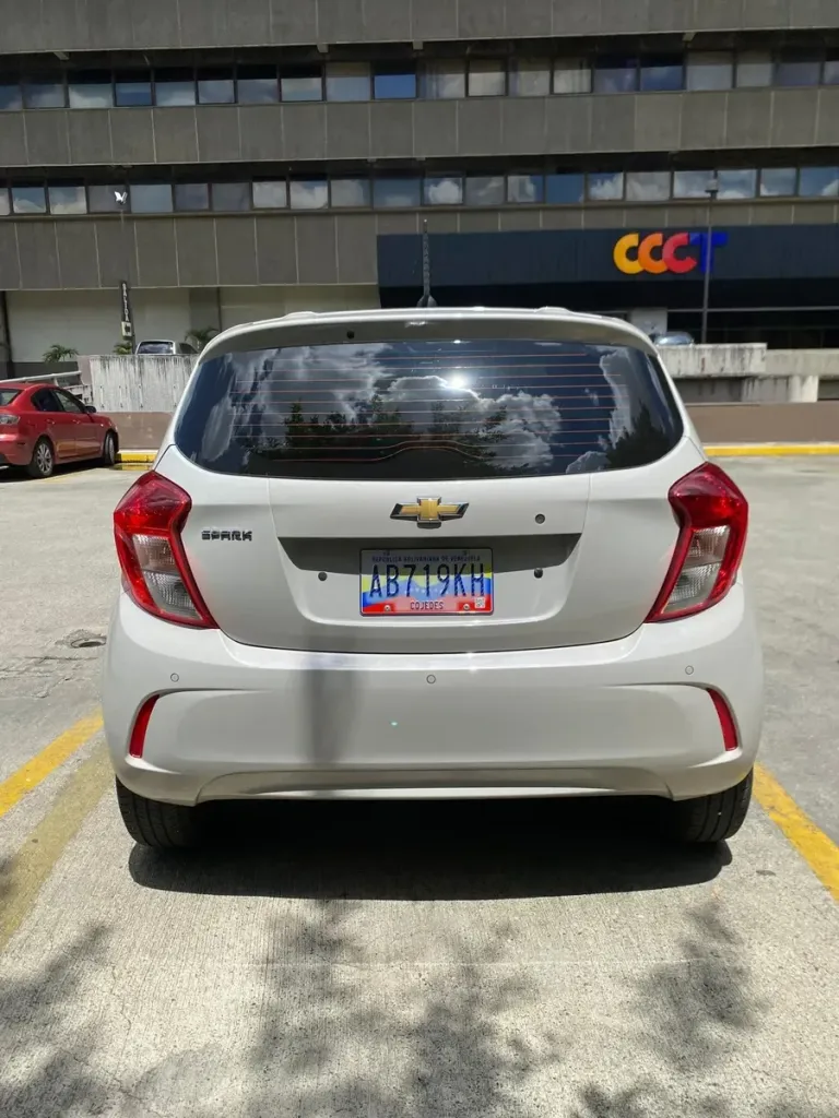Vista 4 del vehículo: Chevrolet Spark