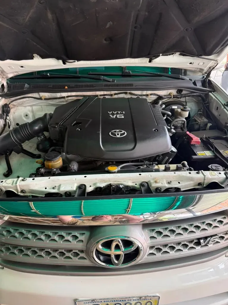 Vista 15 del vehículo: Toyota Fortuner 4x4
