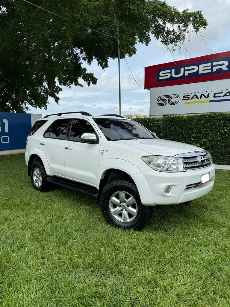 Toyota Fortuner 4x4