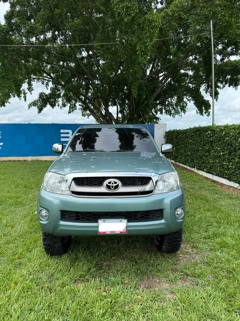 Vista 2 del vehículo: Toyota Hilux Kavak 4x4