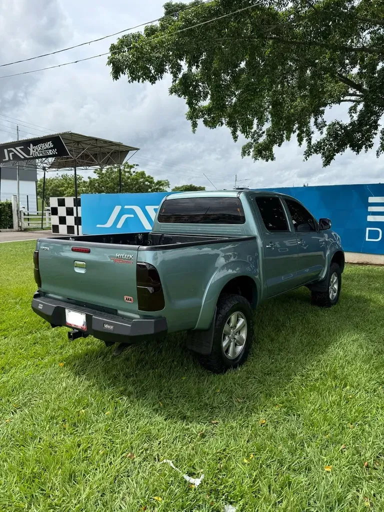 Vista 8 del vehículo: Toyota Hilux Kavak 4x4