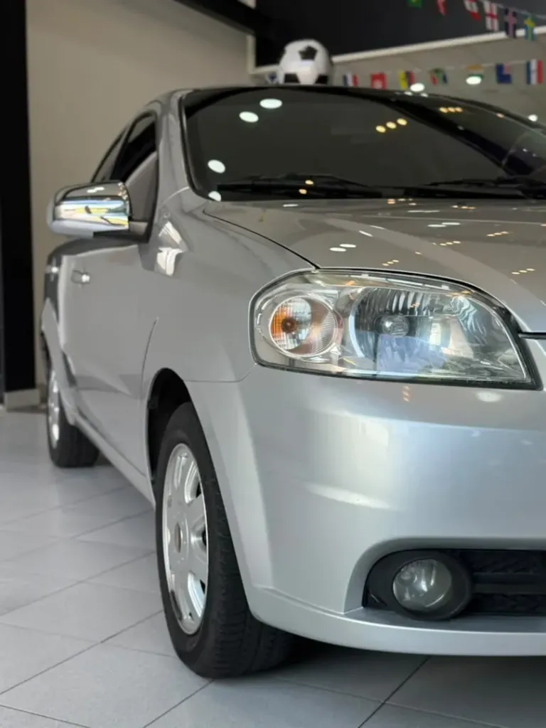 Vista 3 del vehículo: Chevrolet Aveo