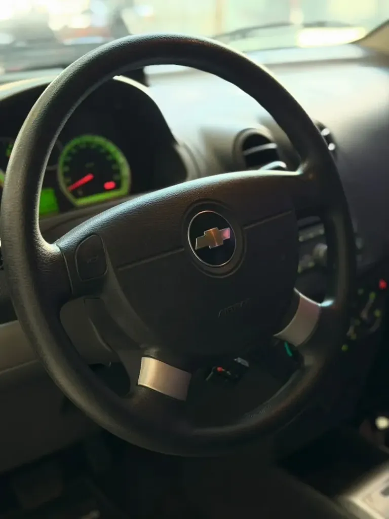 Vista 5 del vehículo: Chevrolet Aveo