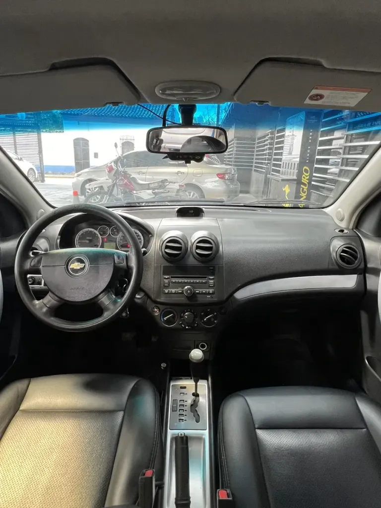 Vista 8 del vehículo: Chevrolet Aveo