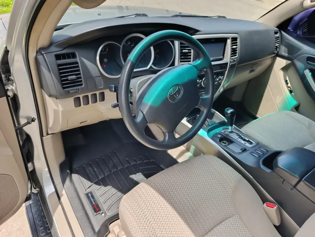 Vista 2 del vehículo: Toyota 4Runner Sr5