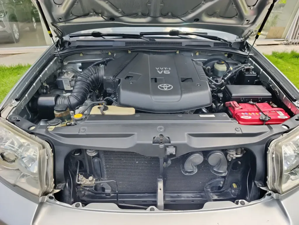 Vista 8 del vehículo: Toyota 4Runner Sr5