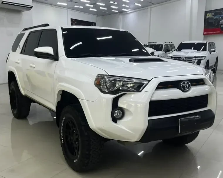 Vista 15 del vehículo: Toyota 4Runner Sr5