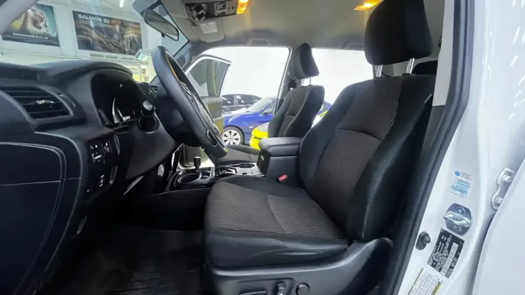Vista 3 del vehículo: Toyota 4Runner Sr5