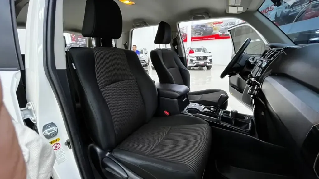 Vista 28 del vehículo: Toyota 4Runner Sr5