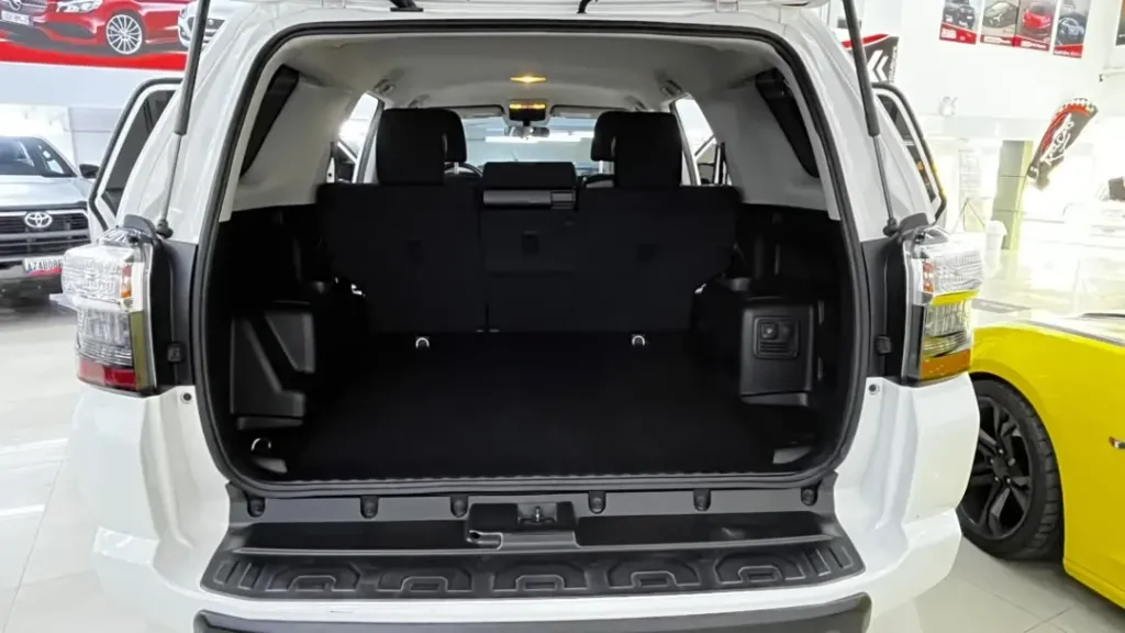 Vista 5 del vehículo: Toyota 4Runner Sr5