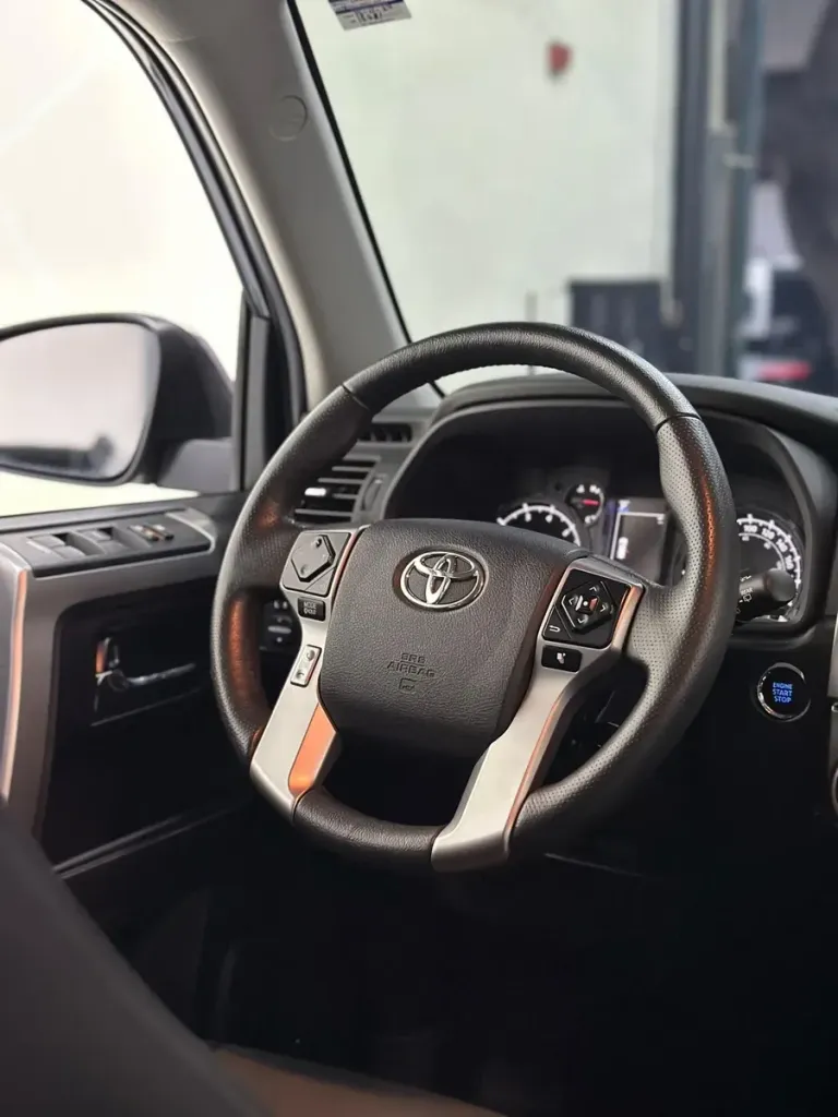 Vista 26 del vehículo: Toyota 4Runner Sr5 Accesorios Trd