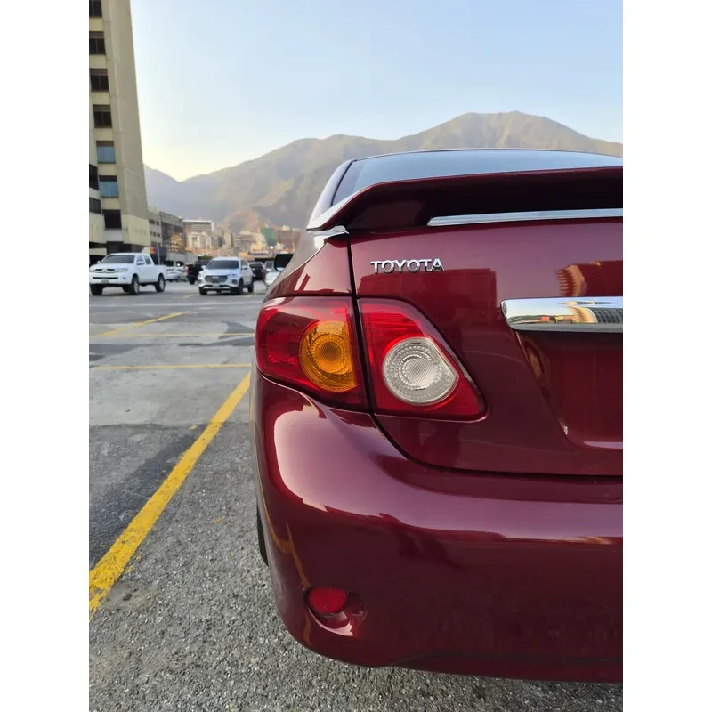 Vista 2 del vehículo: Toyota Corolla GLi