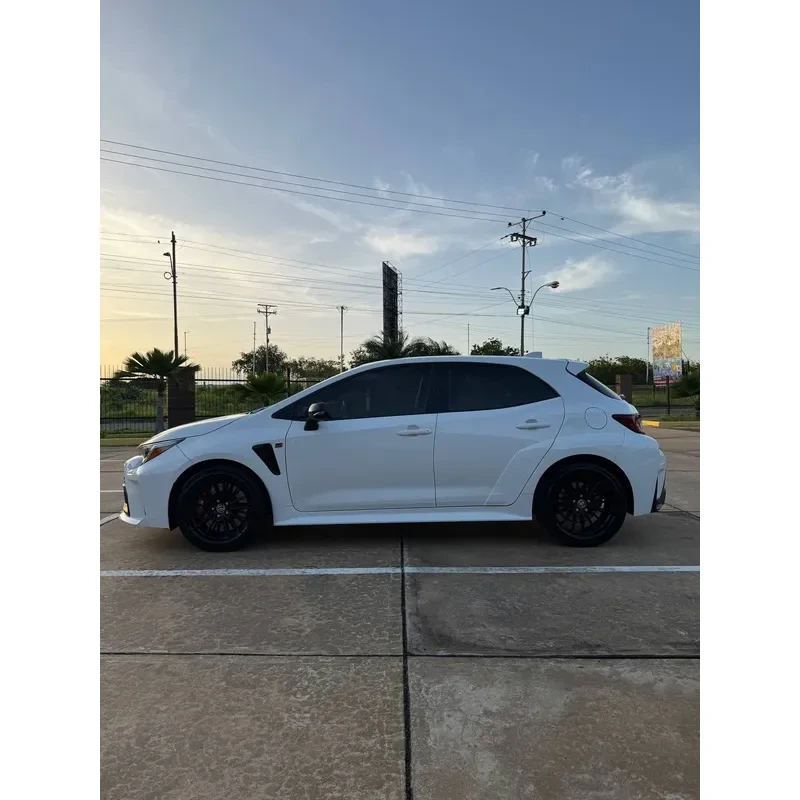 Vista 19 del vehículo: Toyota Corolla GR
