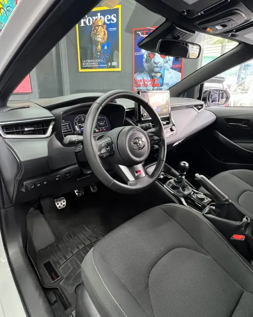 Vista 3 del vehículo: Toyota Corolla GR