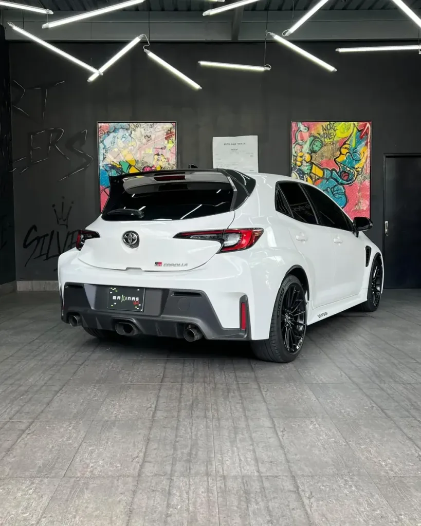 Vista 14 del vehículo: Toyota Corolla GR