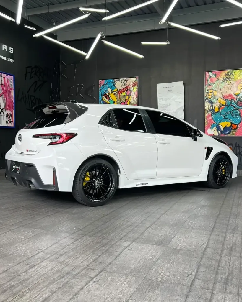 Vista 15 del vehículo: Toyota Corolla GR
