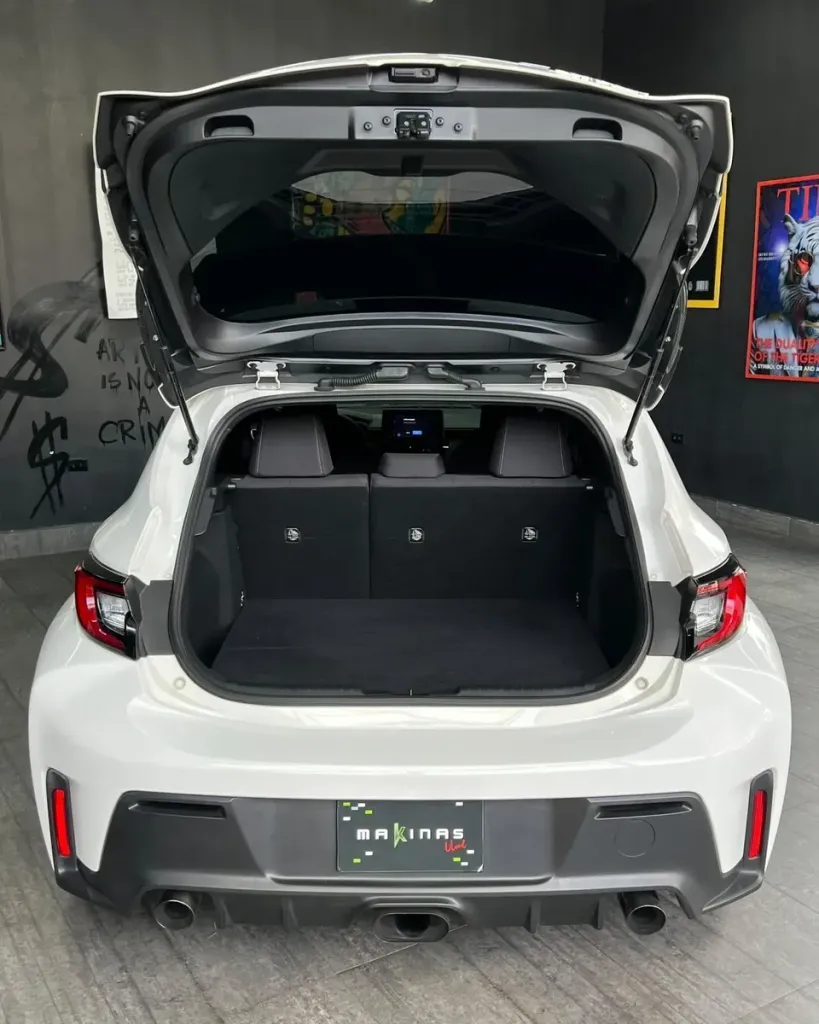 Vista 11 del vehículo: Toyota Corolla GR