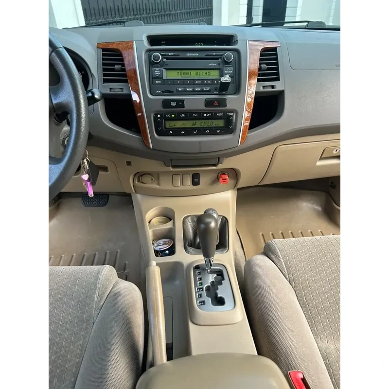 Vista 10 del vehículo: Toyota Fortuner 4x4 Sin Detalle Alguno Perfecto Estado