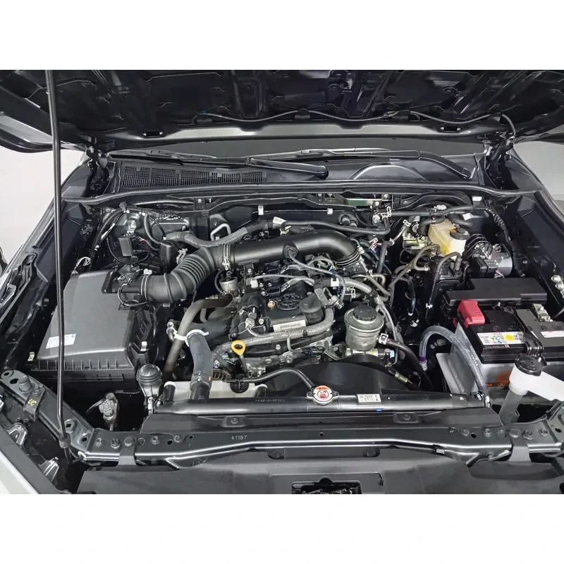 Vista 23 del vehículo: Toyota Fortuner Dubai 2.7l 4x4 Maracaibo