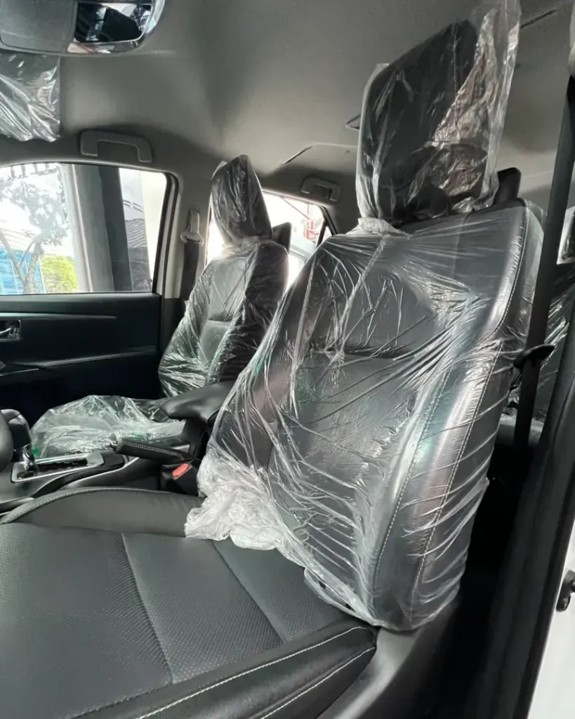 Vista 8 del vehículo: Toyota Fortuner Vx-r