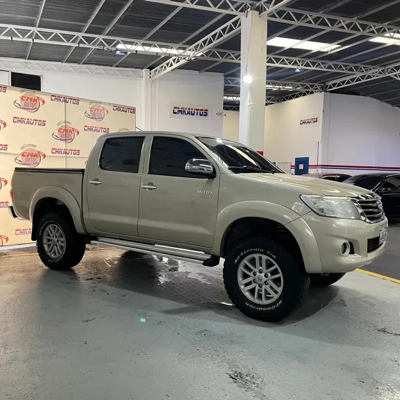 Vista 28 del vehículo: Toyota Hilux Kavak