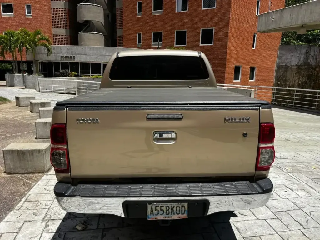 Vista 4 del vehículo: Toyota Hilux Kavak 4x4