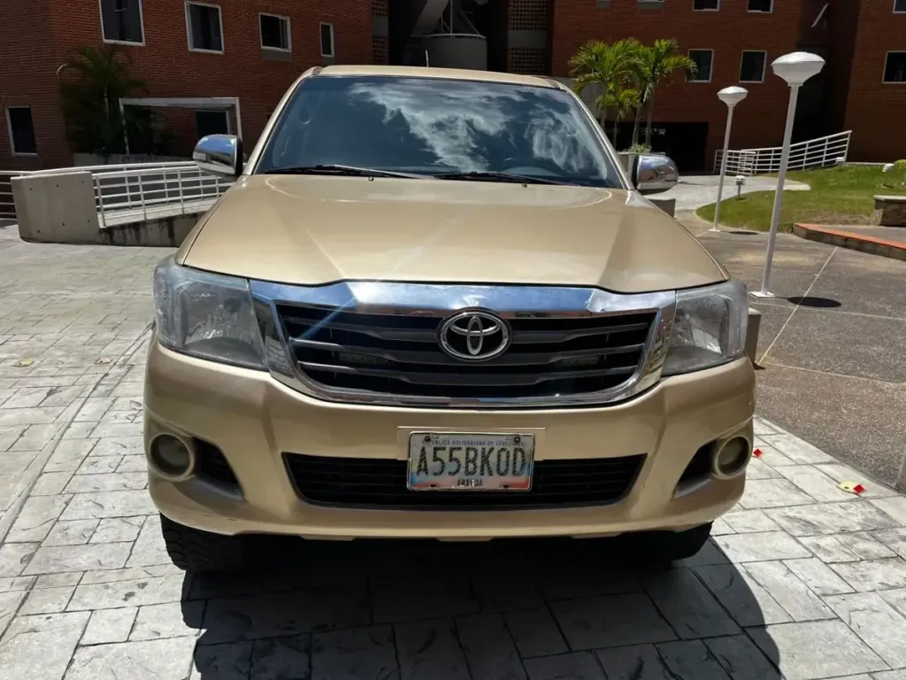Vista 32 del vehículo: Toyota Hilux Kavak 4x4