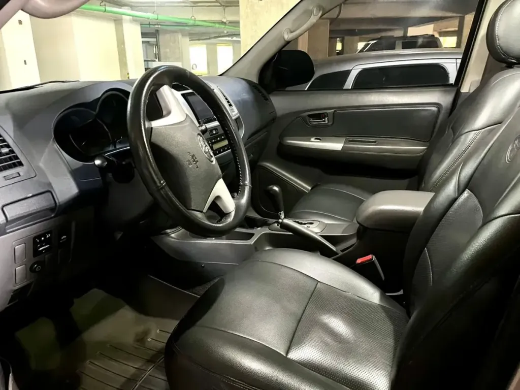 Vista 6 del vehículo: Toyota Hilux Kavak 4x4
