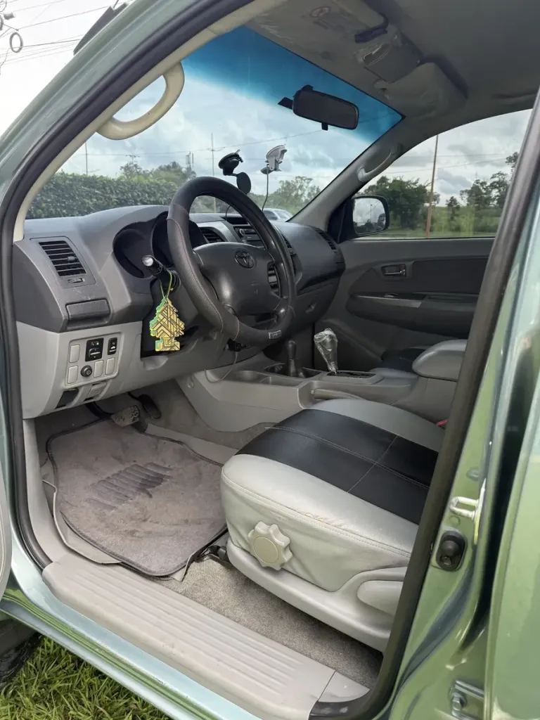 Vista 3 del vehículo: Toyota Hilux Kavak 4x4