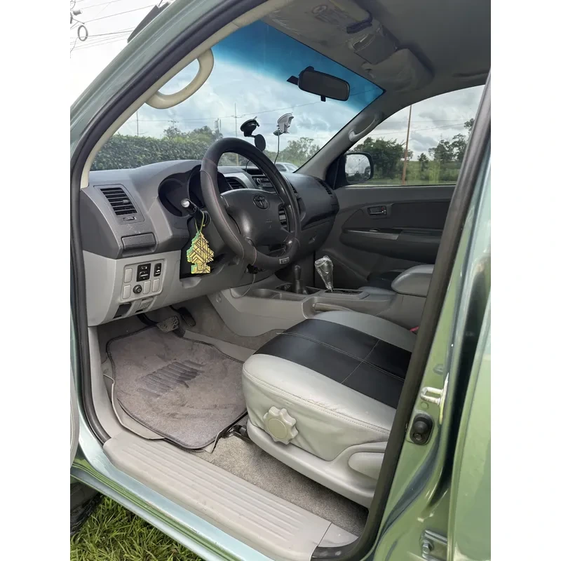 Vista 26 del vehículo: Toyota Hilux Kavak 4x4