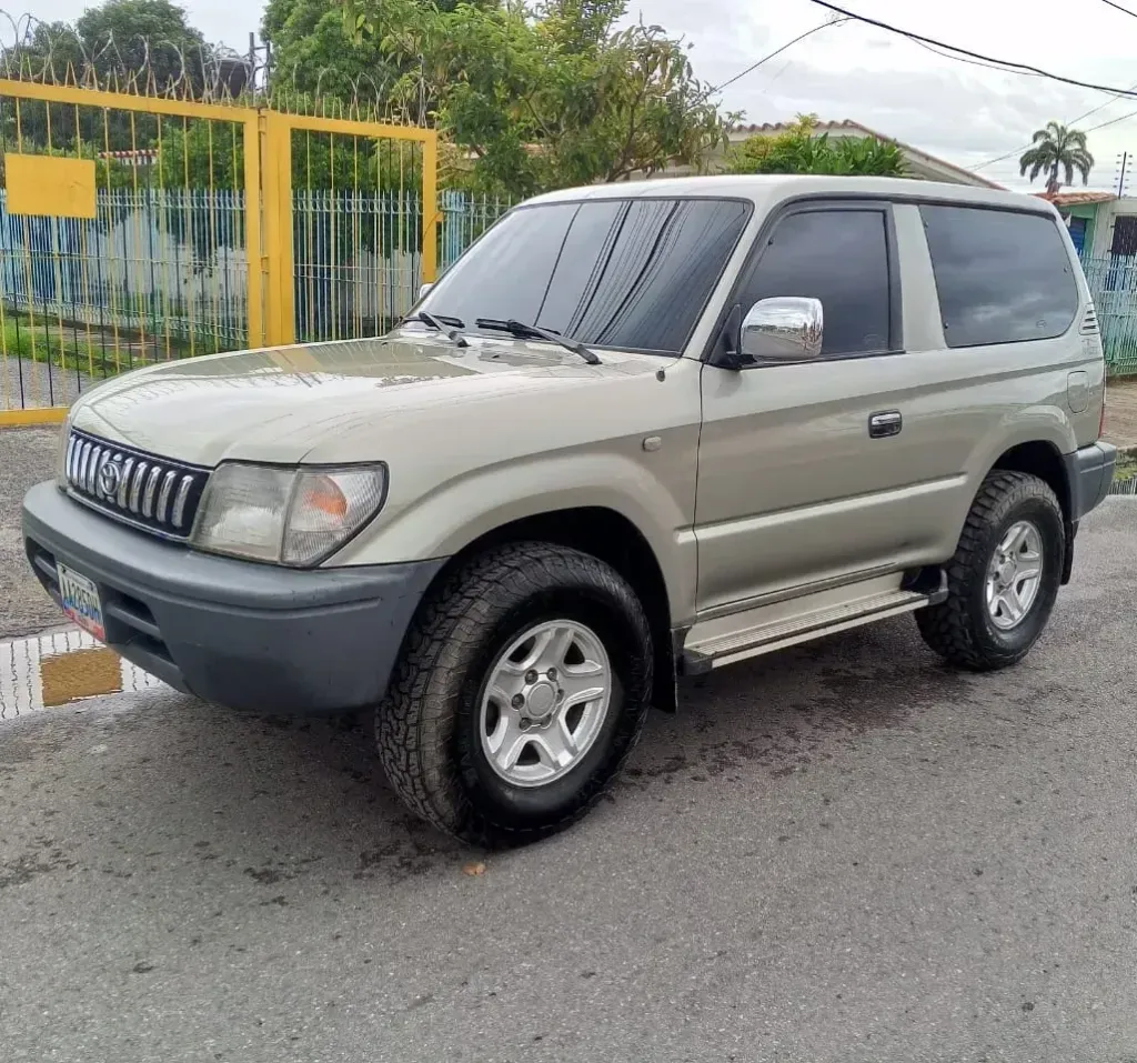 Vista 8 del vehículo: Toyota Merú Sincrónico