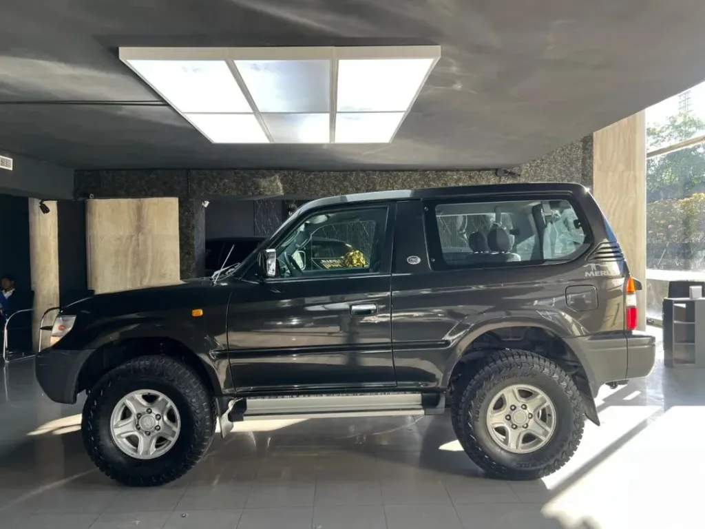 Vista 8 del vehículo: Toyota Merú Versión 2.7