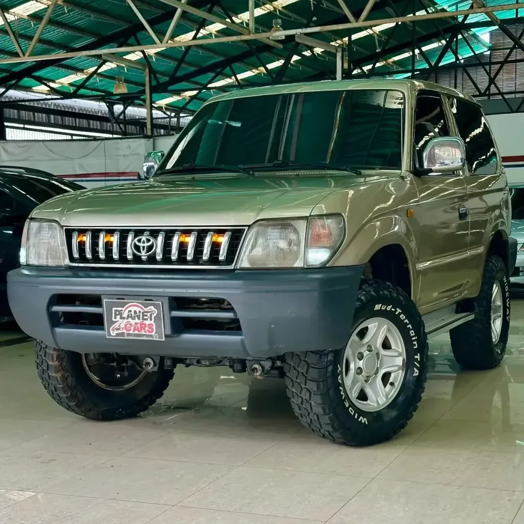Vista 14 del vehículo: Toyota Merú Full Equipo