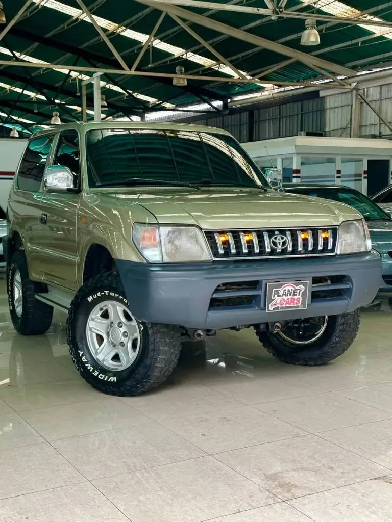 Vista 17 del vehículo: Toyota Merú Full Equipo
