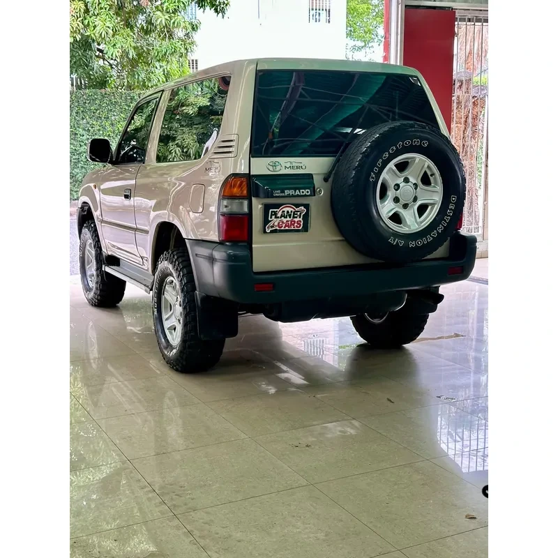 Vista 22 del vehículo: Toyota Merú Full Equipo