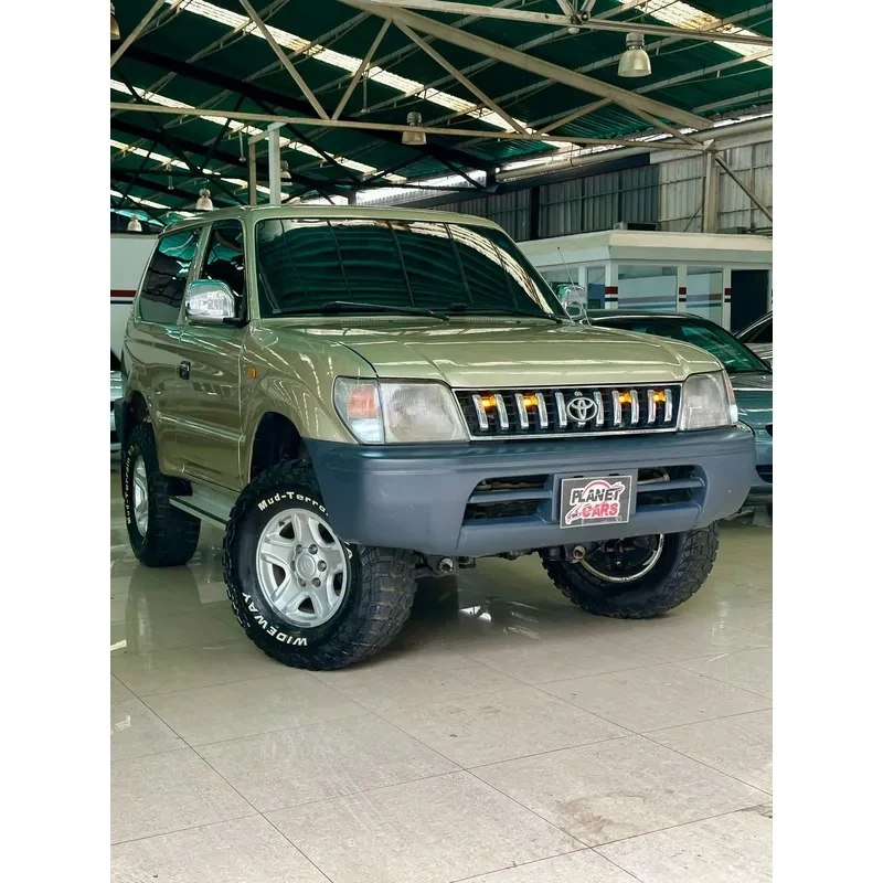 Vista 27 del vehículo: Toyota Merú Full Equipo
