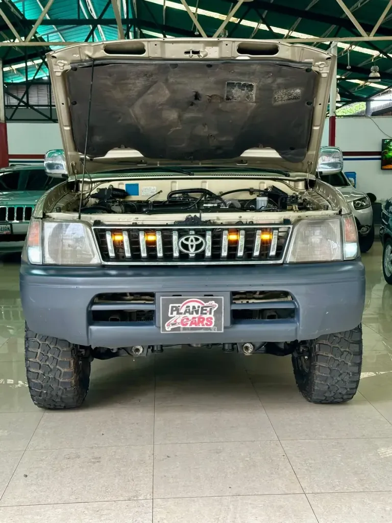 Vista 9 del vehículo: Toyota Merú Full Equipo