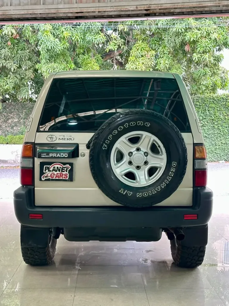 Vista 10 del vehículo: Toyota Merú Full Equipo
