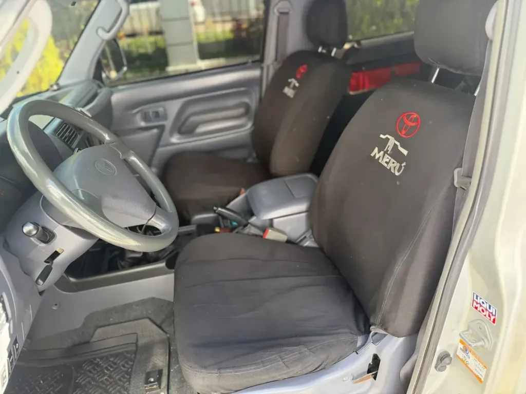 Vista 18 del vehículo: Toyota Merú Sincrónico 4x4
