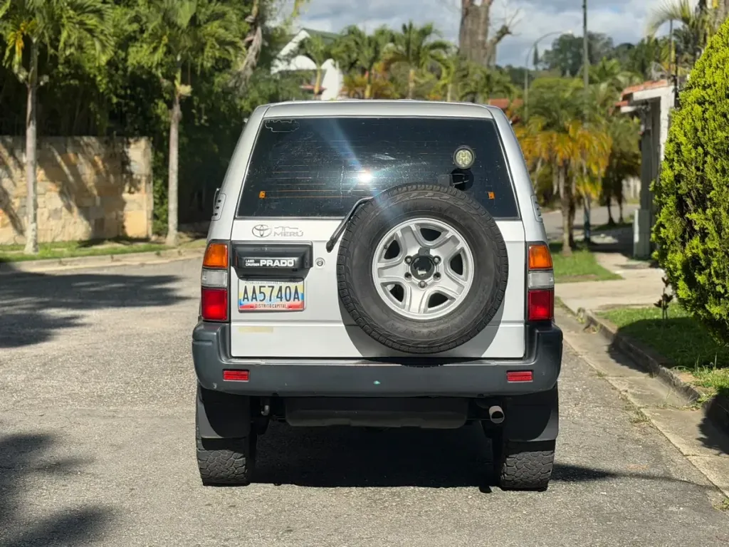 Vista 11 del vehículo: Toyota Merú Sincrónico 4x4