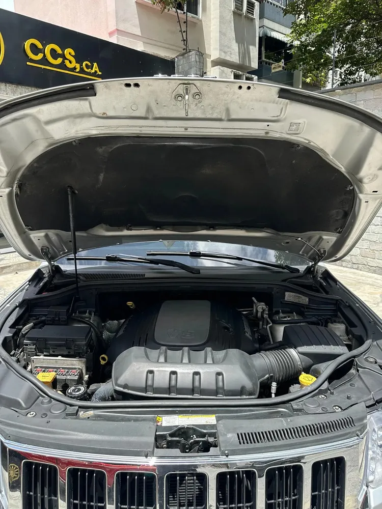 Vista 9 del vehículo: Jeep Grand Cherokee