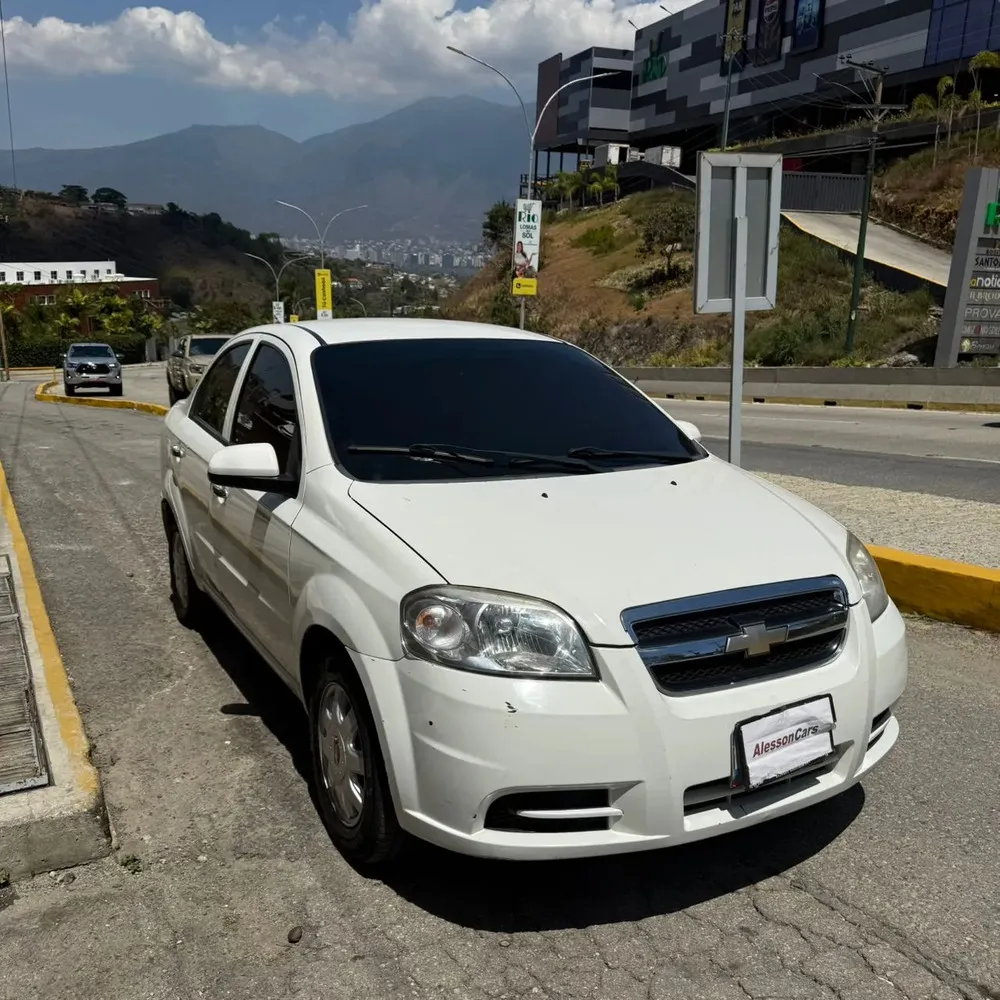 Vista 3 del vehículo: Chevrolet Aveo