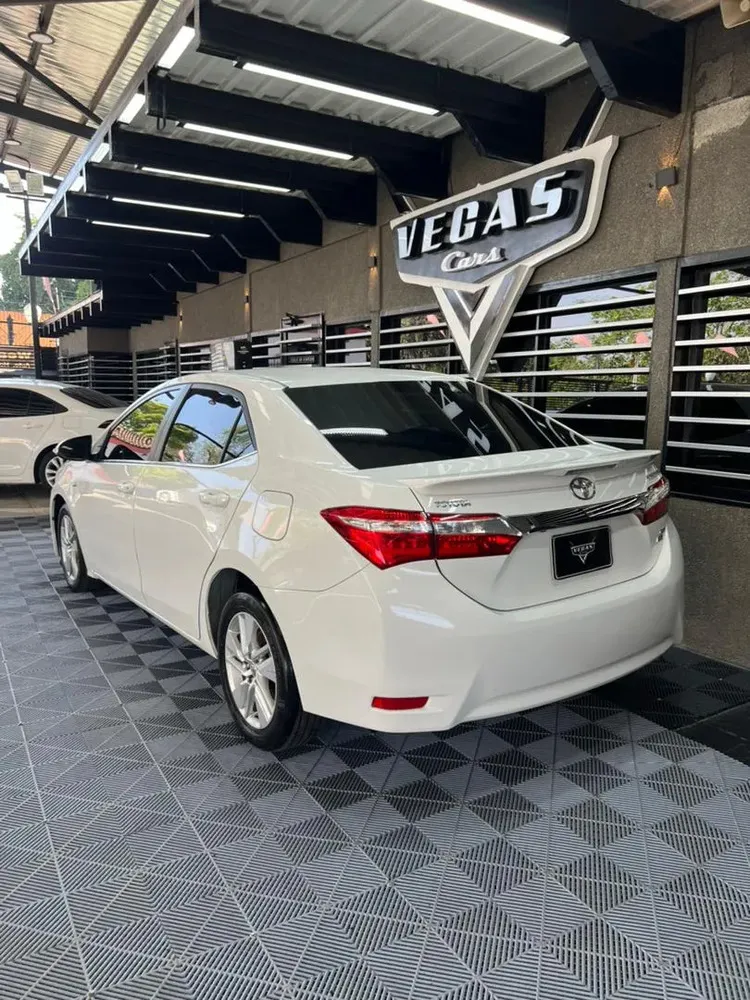 Vista 3 del vehículo: Toyota Corolla