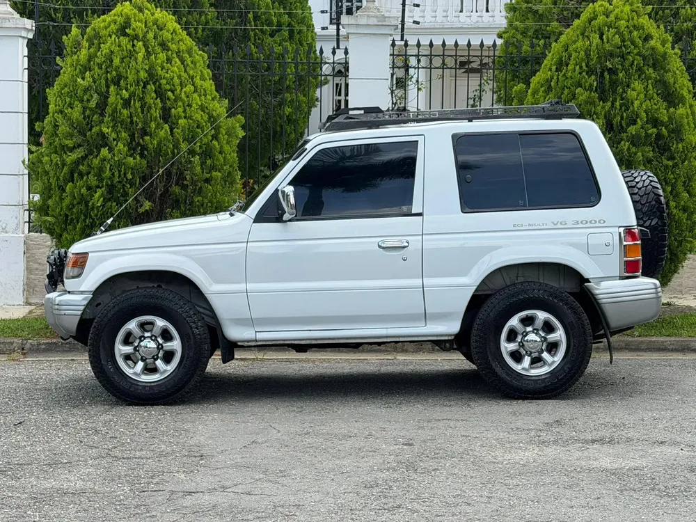 Vista 4 del vehículo: Mitsubishi Montero