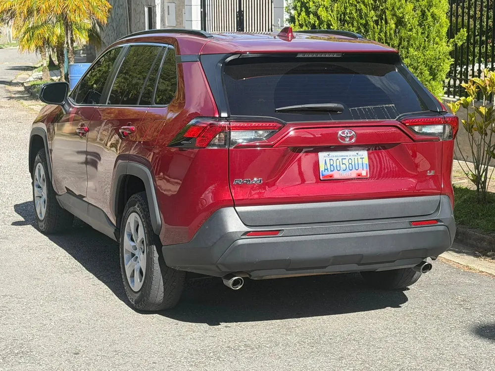 Vista 10 del vehículo: Toyota Rav4