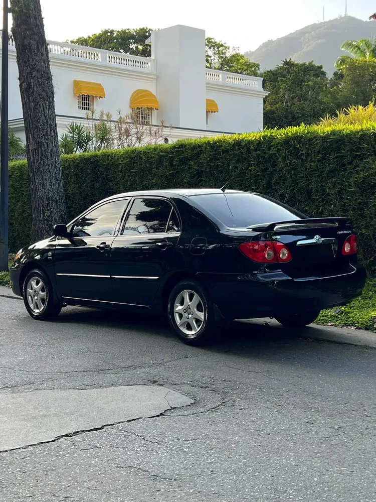 Vista 12 del vehículo: Toyota Corolla