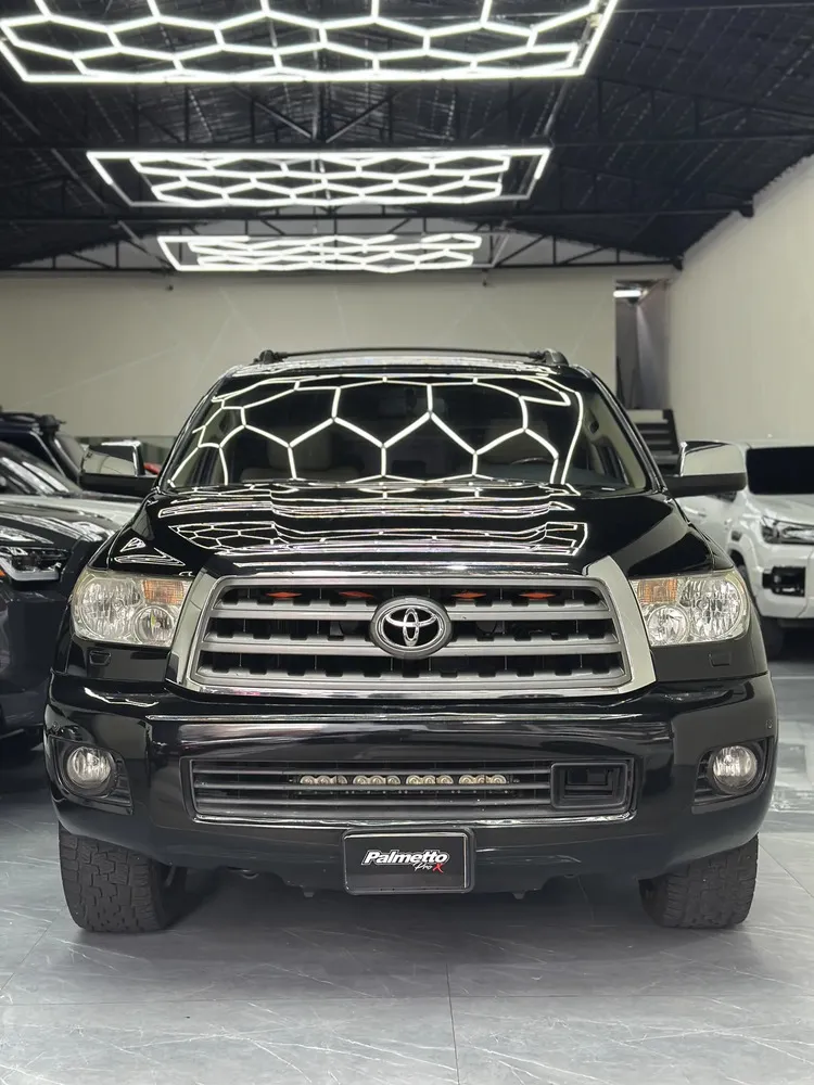 Vista 3 del vehículo: Toyota Sequoia